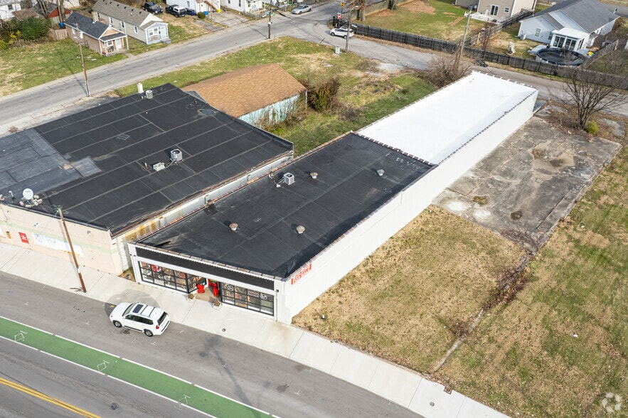 More Photos Of 507 E 3rd St, Lexington Warehouse For Sale
