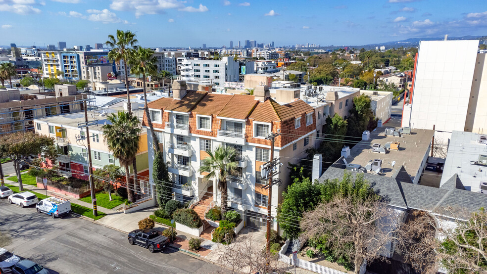 Primary Photo Of 1215 N Sycamore Ave, Los Angeles Apartments For Sale