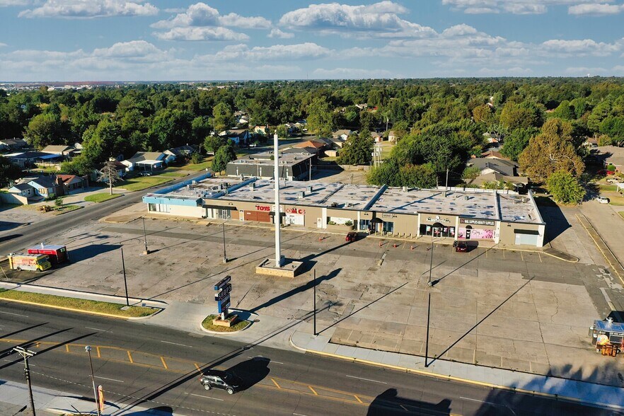 Primary Photo Of 1701 N Portland Ave, Oklahoma City Flex For Sale