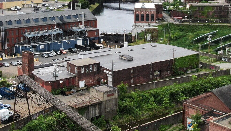 More Photos Of 26 Hadley Mill Rd, Holyoke Warehouse For Sale