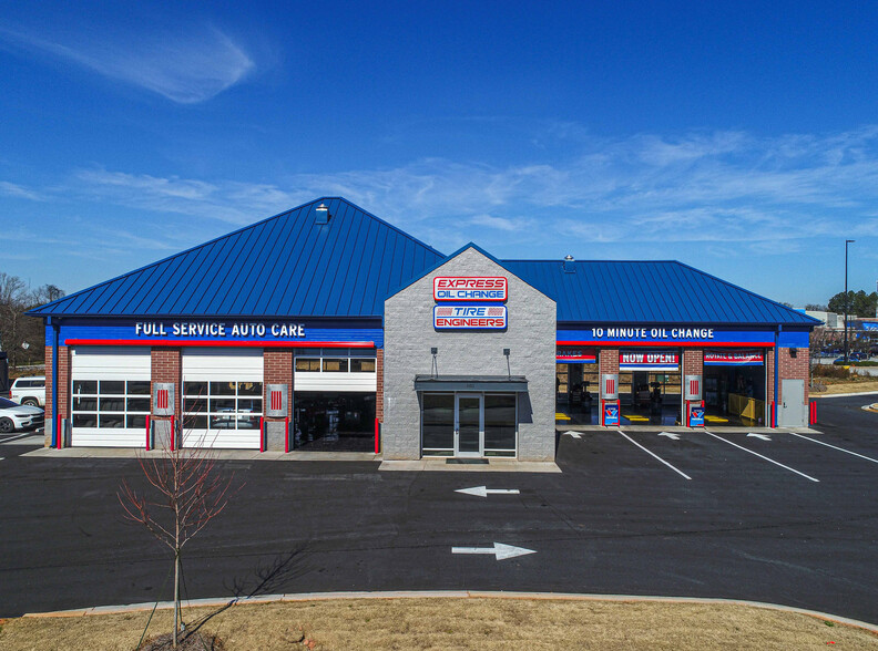 Primary Photo Of 601 Market Plz, Locust Grove Auto Repair For Sale