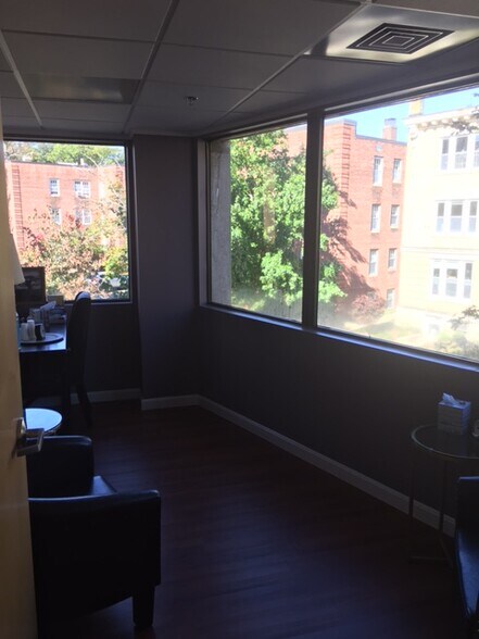 More Photos Of 1842 Beacon St, Brookline Medical For Sale