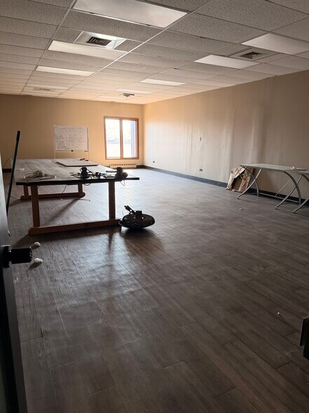 More Photos Of 417-435 Ridge Rd, Munster Unknown For Lease