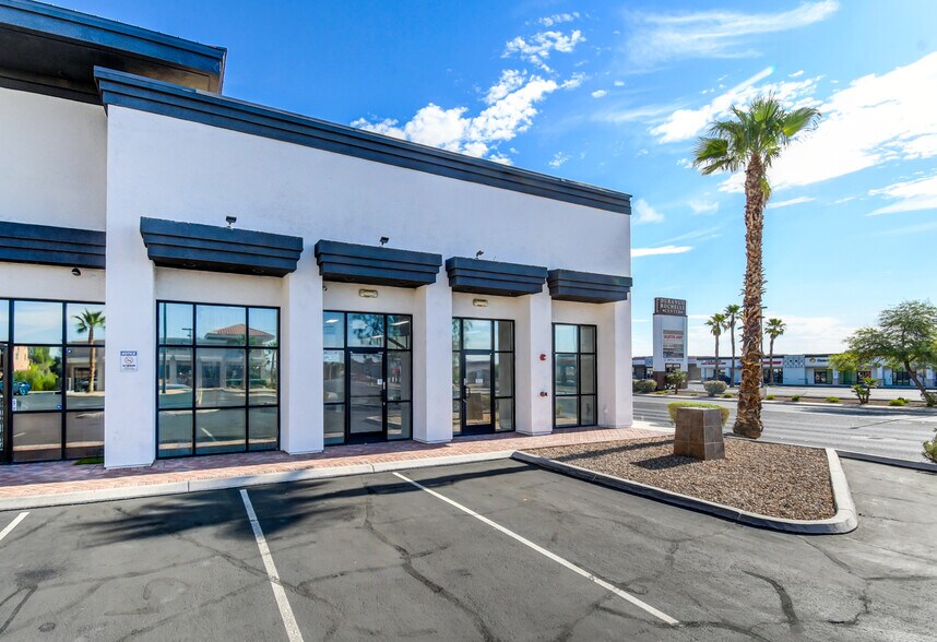More Photos Of 4255 S Durango Dr, Las Vegas Freestanding For Lease