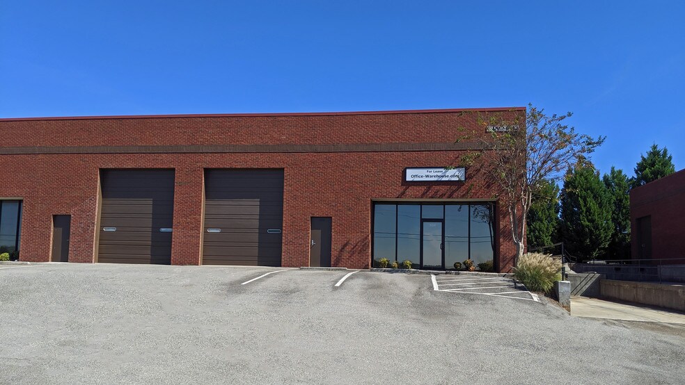 More Photos Of 248 E Crogan St, Lawrenceville Warehouse For Lease