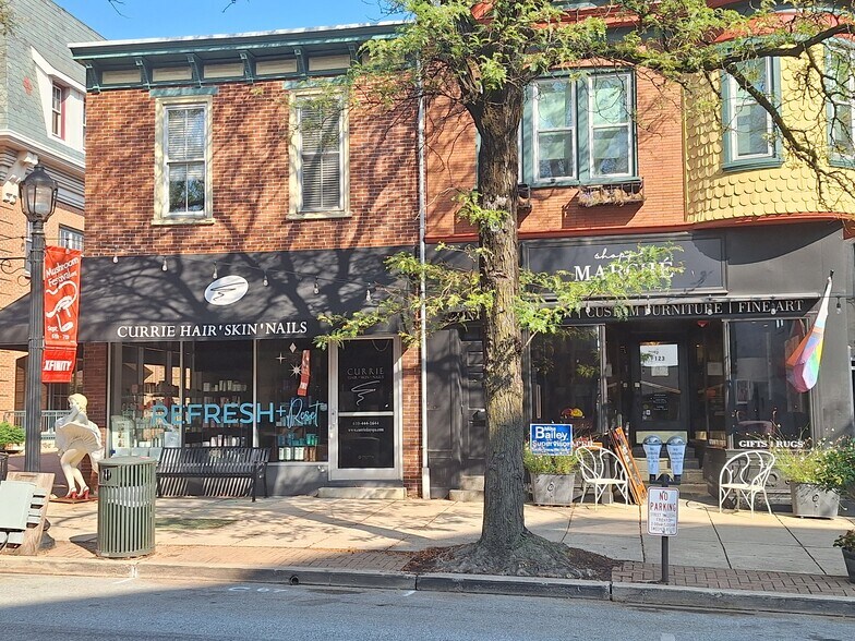 Primary Photo Of 121 E State St, Kennett Square Storefront Retail Residential For Lease