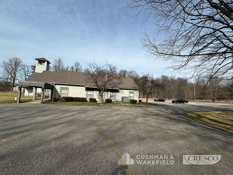 Primary Photo Of 4799 Lander Rd, Chagrin Falls Religious Facility For Sale