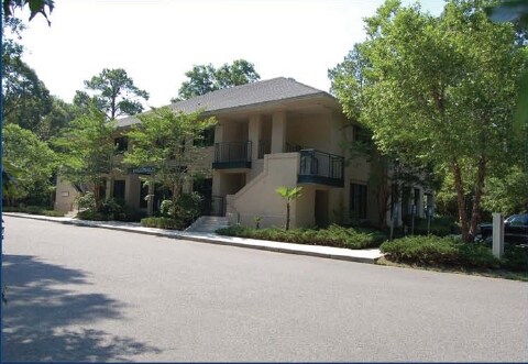 More Photos Of 5 Dunmore Ct, Hilton Head Office Residential For Sale