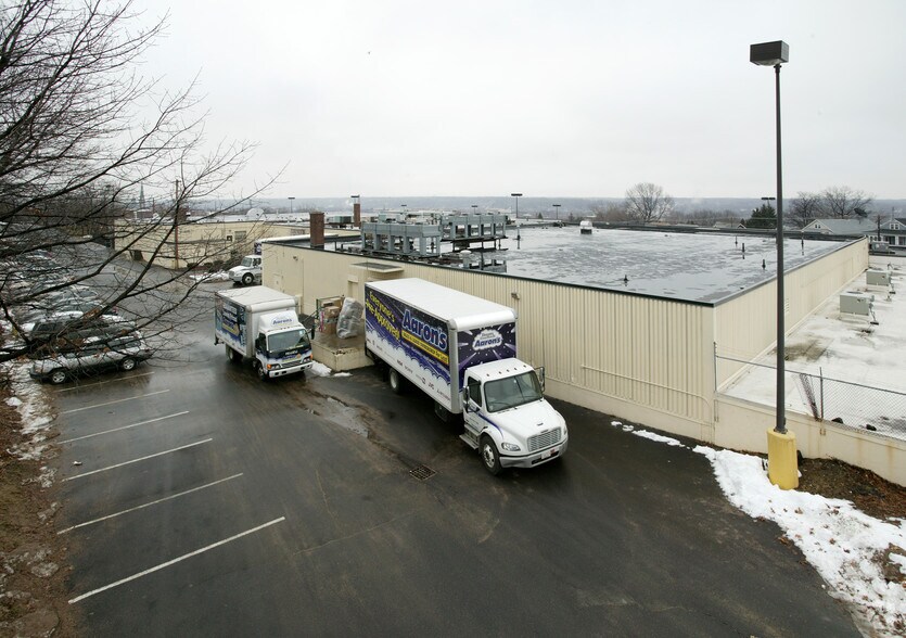 More Photos Of 209-235 South St, Holyoke Freestanding For Lease