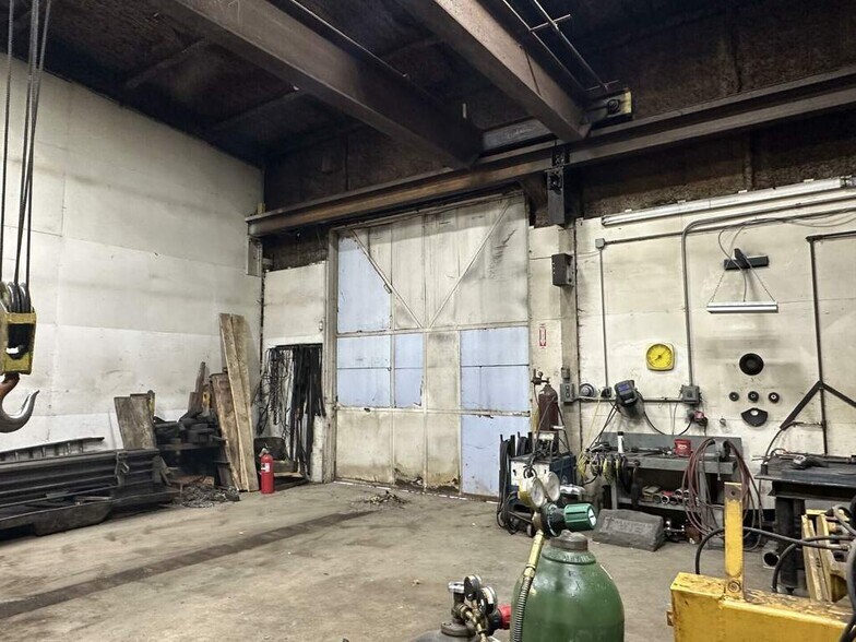 More Photos Of 5440 W Ridge Rd, Gary Light Distribution For Sale