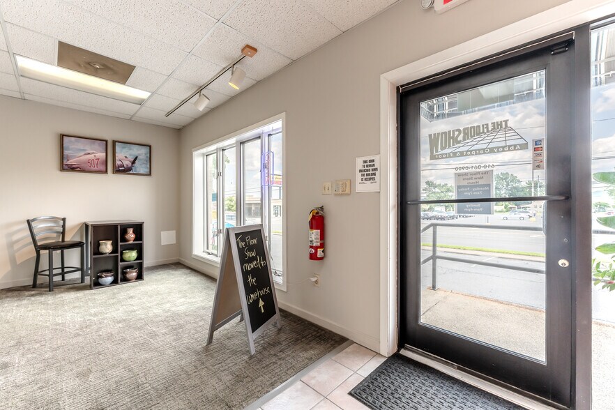 More Photos Of 1715 Stefko Blvd, Bethlehem Flex For Sale