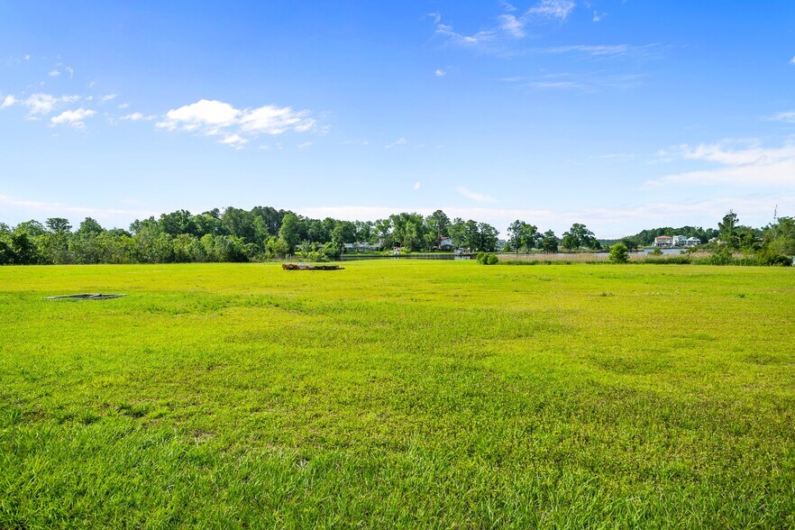 More Photos Of 0000 Old Bridge St, Jacksonville Land For Lease