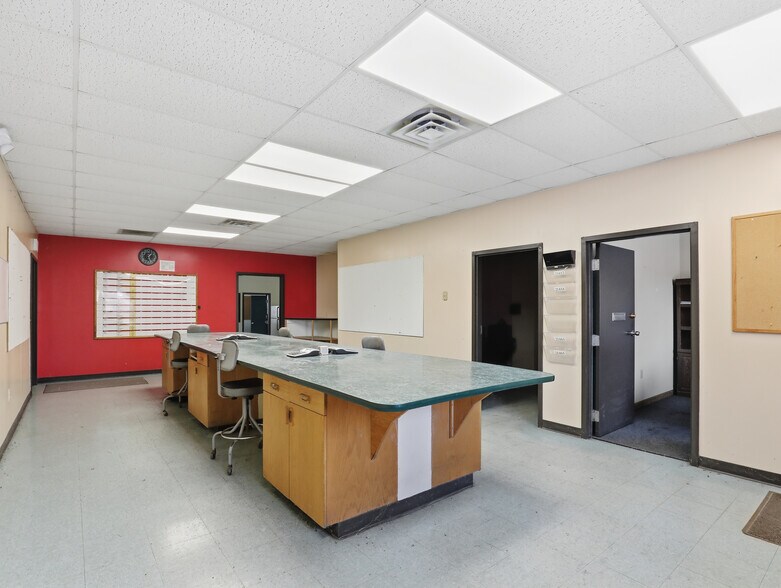 More Photos Of 381 Old Mills Rd, Towanda Warehouse For Sale