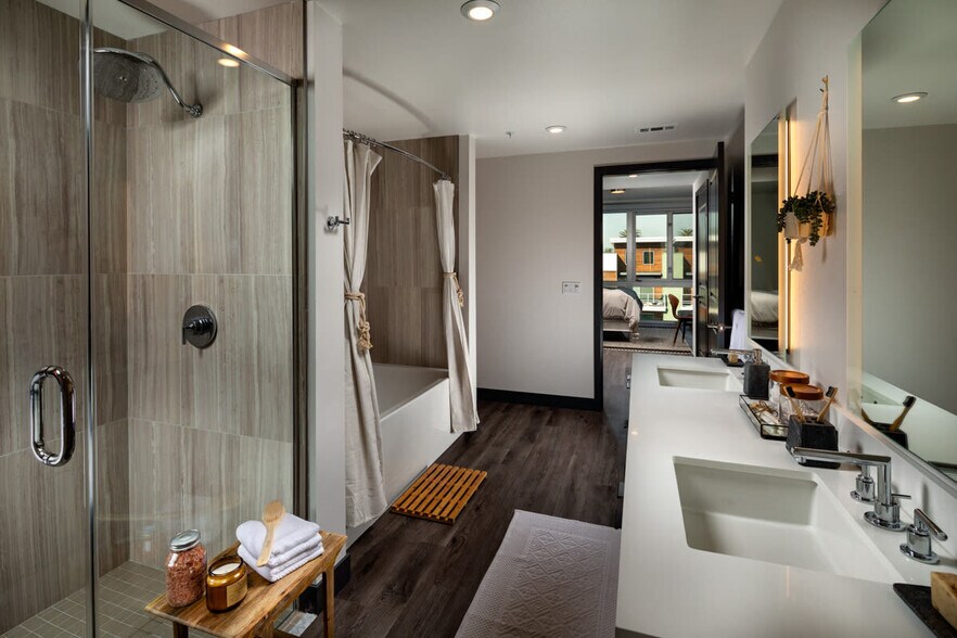 More Photos Of 11924 W Washington Blvd, Los Angeles Apartments For Lease