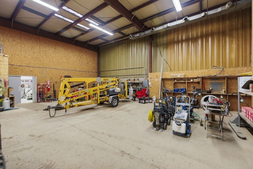 More Photos Of 62 H and S Dr, Selinsgrove Warehouse For Sale