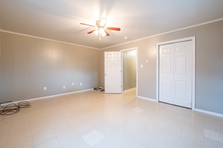 More Photos Of 700 Hoke St, Latrobe Office For Sale