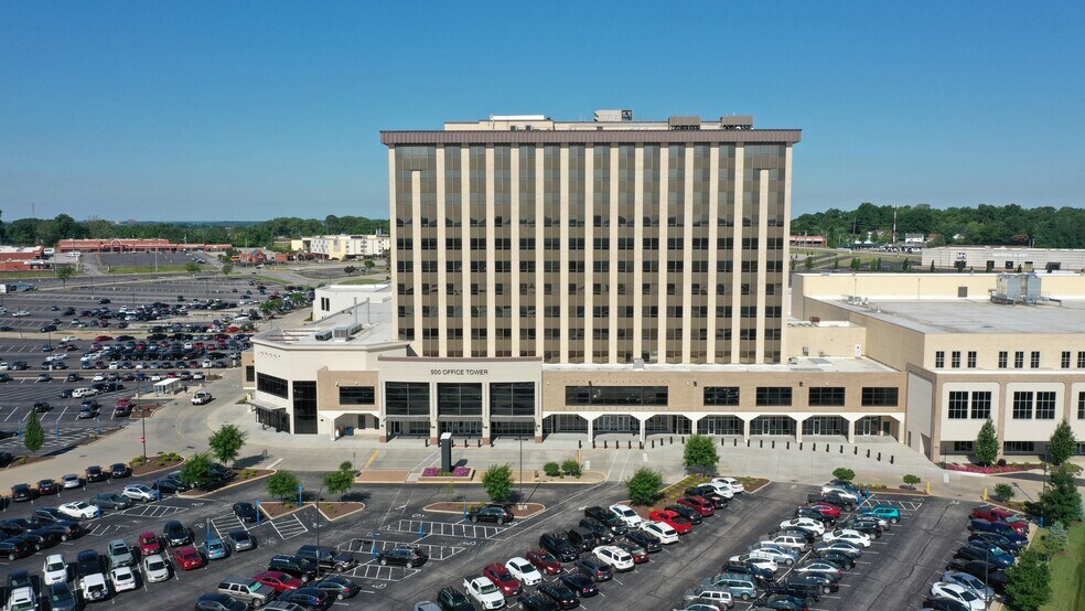 More Photos Of 600 Northwest Plz, Saint Ann Unknown For Lease