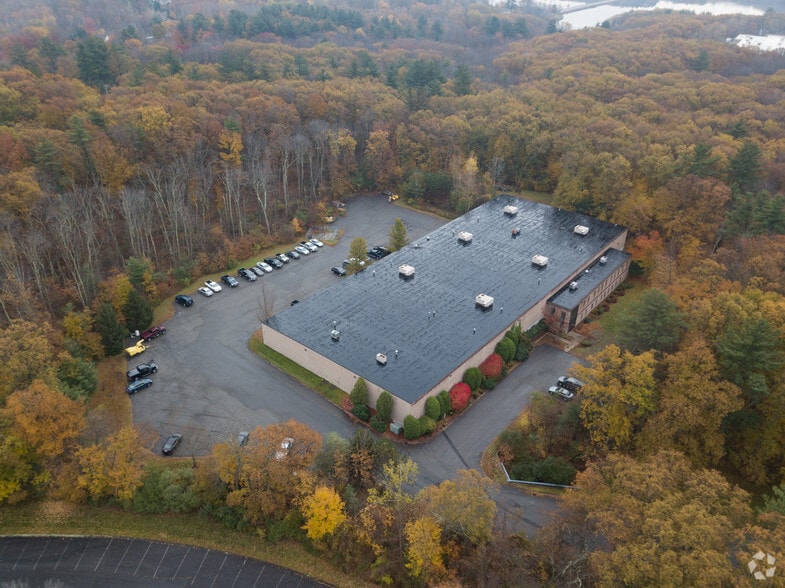 More Photos Of 4 Cabot Rd, Hudson Light Manufacturing For Sale