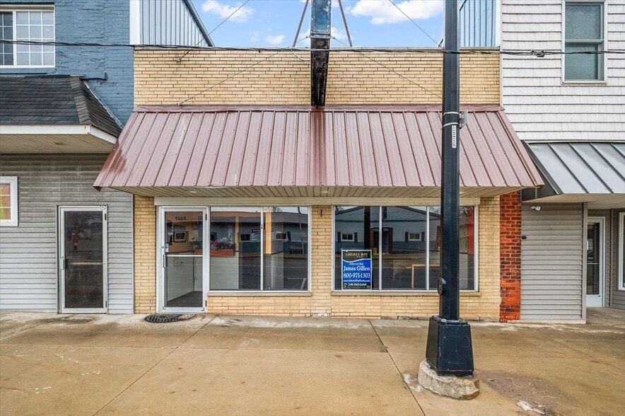 More Photos Of 4084 Huron St, North Branch Restaurant For Sale