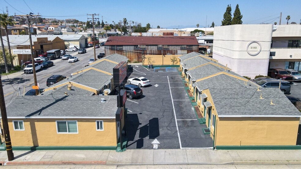 More Photos Of 3101 E Pacific Coast Hwy, Signal Hill Hotel For Sale