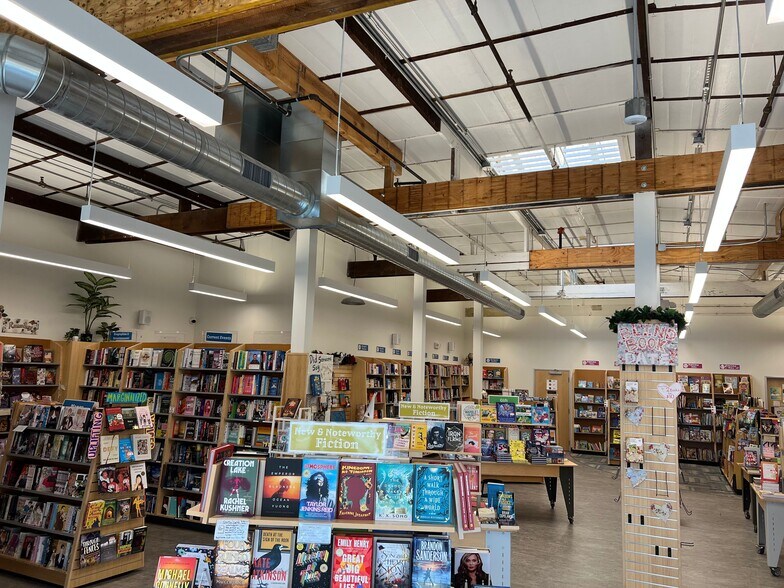 More Photos Of 2483-2495 Washington Ave, San Leandro Light Manufacturing For Sale