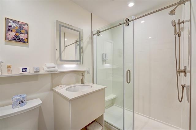 More Photos Of 150 Lafayette Rd, Rye Hotel For Sale