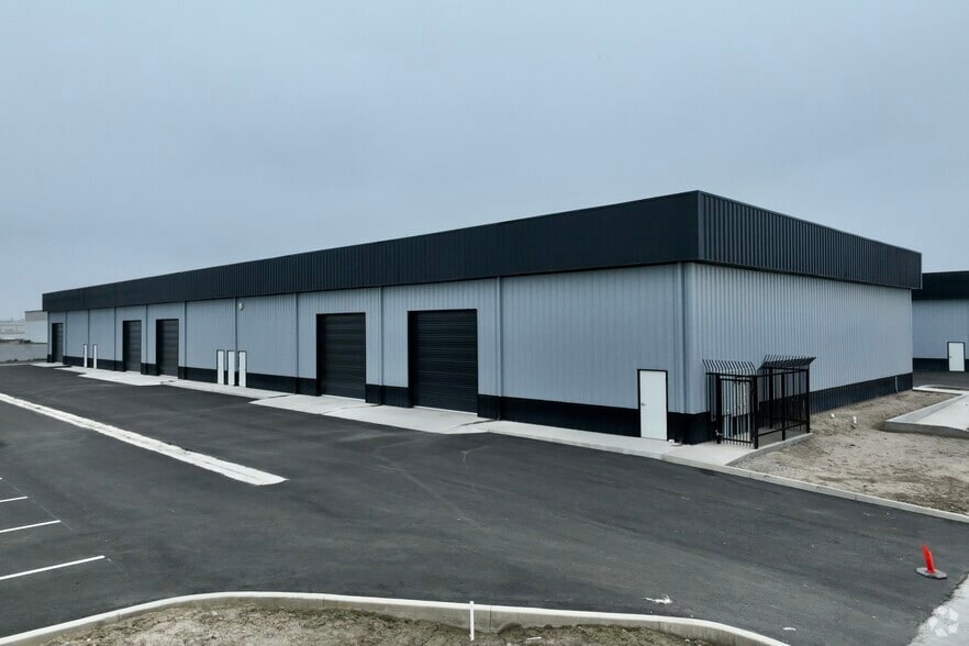 Primary Photo Of 704 Industrial Ave, Tulare Industrial For Lease