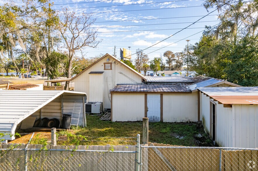 More Photos Of 4339 Land O Lakes Blvd, Land O' Lakes Freestanding For Sale