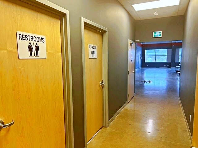 More Photos Of 885 Memorial Dr, Wood Buffalo Warehouse For Lease