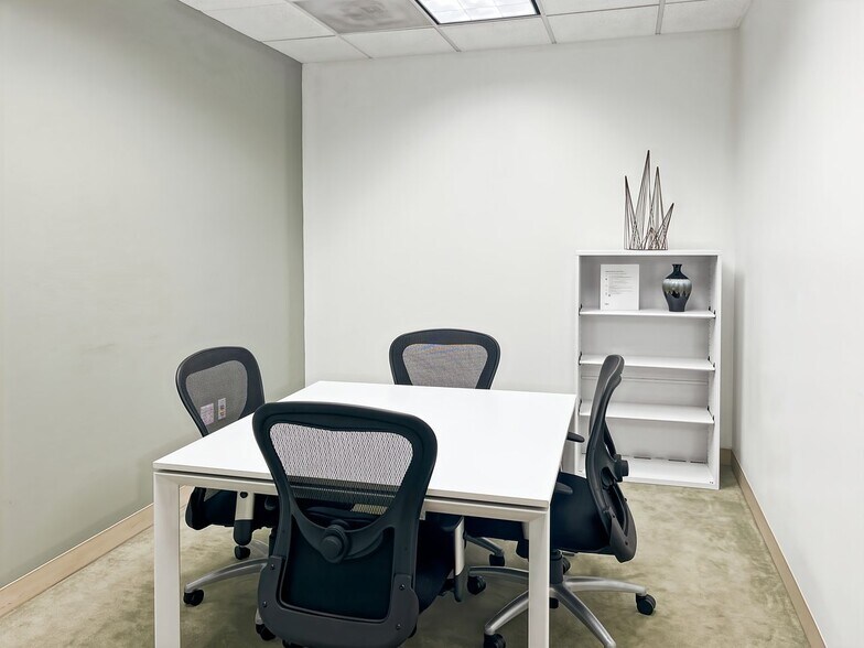 More Photos Of 801 International Pky, Lake Mary Coworking Space