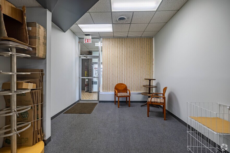 More Photos Of 24 Compton Rd, Cincinnati Medical For Sale