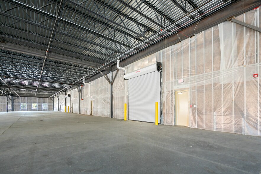 More Photos Of 2810 Procurement Cir, Fayetteville Flex For Sale