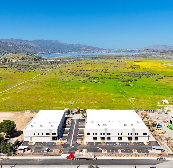 More Photos Of 32113 Corydon St, Lake Elsinore Manufacturing For Lease