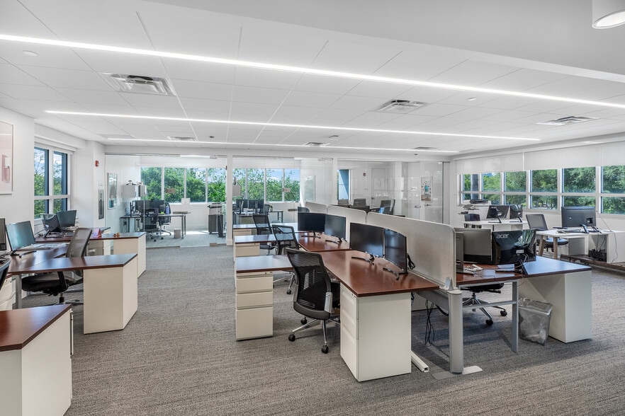 More Photos Of 10000 NW 15th Ter, Miami Industrial For Lease