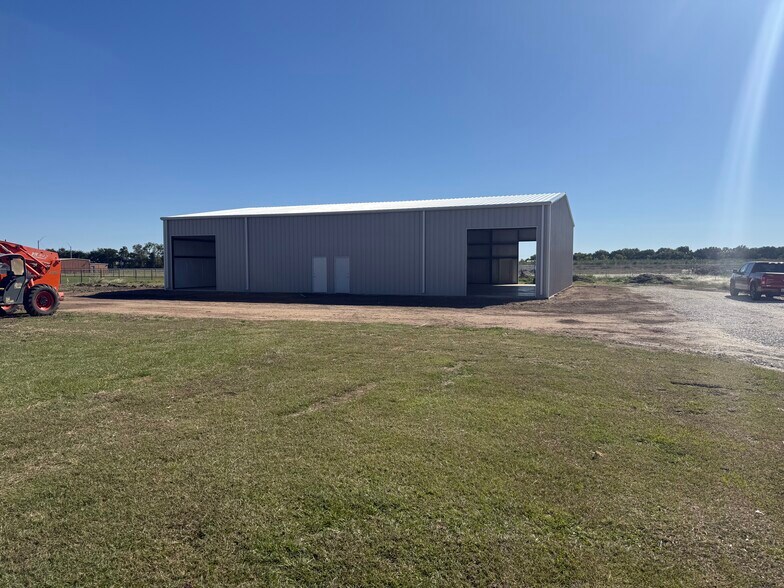 Primary Photo Of 490 Locust St, Whitesboro Industrial For Lease