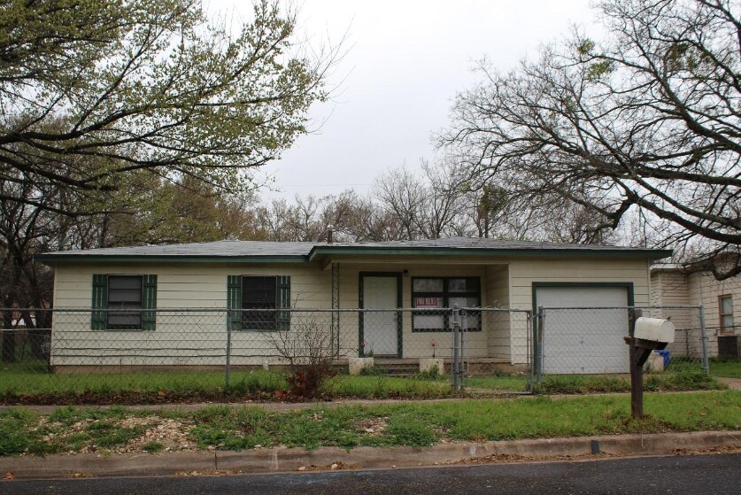More Photos Of 804 N 19th St, Copperas Cove Specialty For Sale