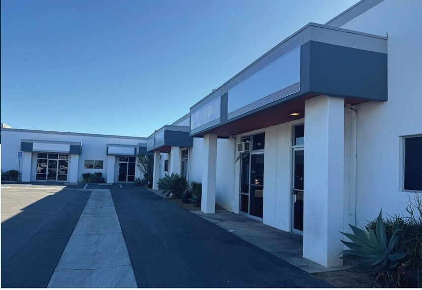 More Photos Of 3720-3750 Warner Ave, Santa Ana Manufacturing For Lease