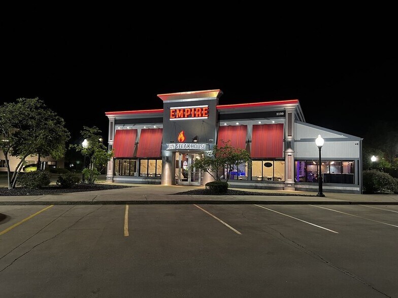 More Photos Of 2100 W White Oaks Dr, Springfield Restaurant For Sale