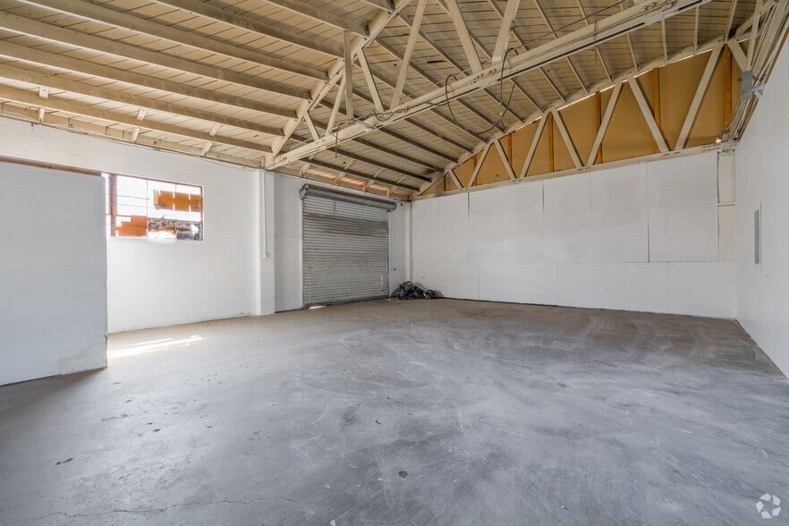 More Photos Of 115-123 E Gardena Blvd, Gardena Service For Lease