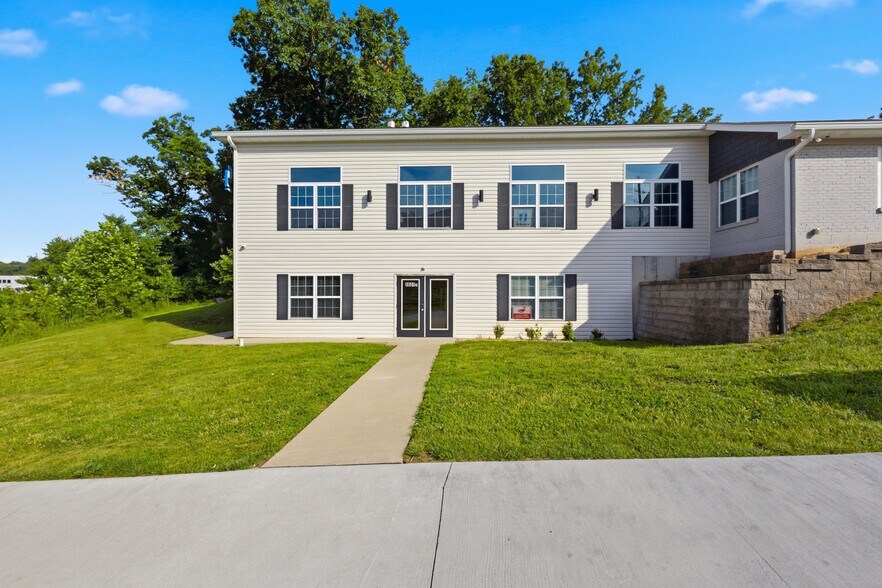 More Photos Of 3601 Commerce Dr, Arnold Office For Sale