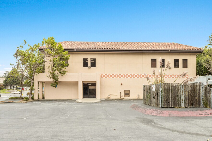 More Photos Of 1300 El Camino Real, Colma Office For Sale