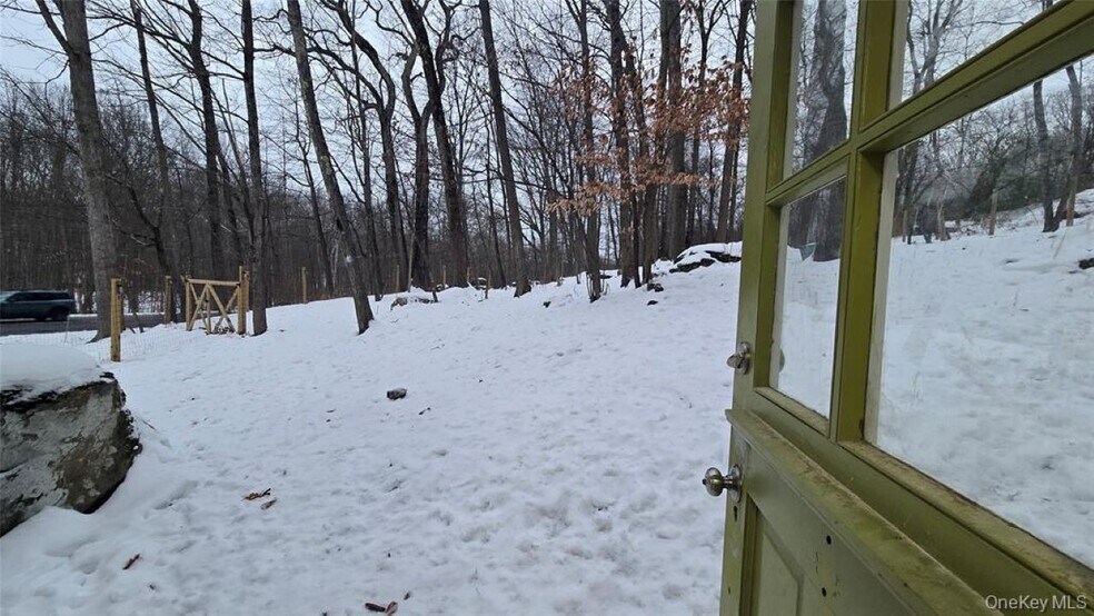 More Photos Of 1 Union School Rd, Montgomery Veterinarian Kennel For Lease