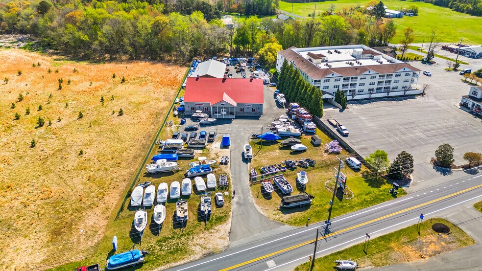 More Photos Of 30387 Cedar Neck Rd, Ocean View Flex For Sale