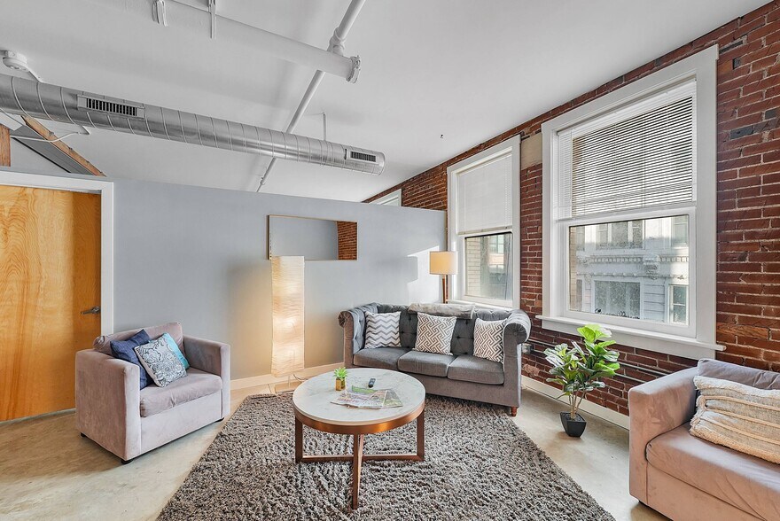 More Photos Of , Saint Louis Multifamily For Sale