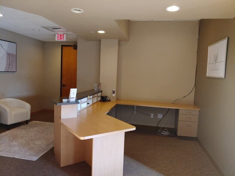 More Photos Of 19 Upper Ragsdale Dr, Monterey Office For Lease