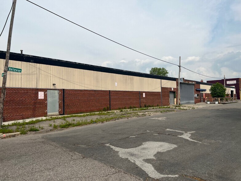 More Photos Of 4731 Bellevue St, Detroit Warehouse For Lease