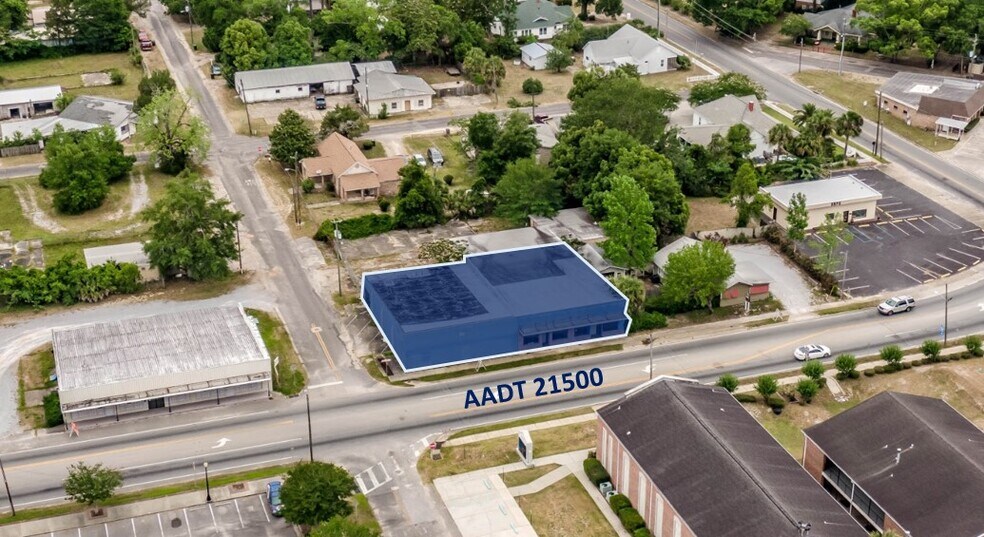 More Photos Of 6780 Caroline St, Milton General Retail For Lease