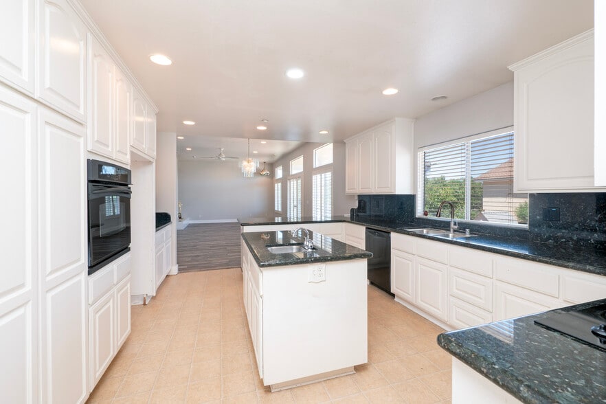 More Photos Of 8715 Dufferin Ave, Riverside Land For Sale