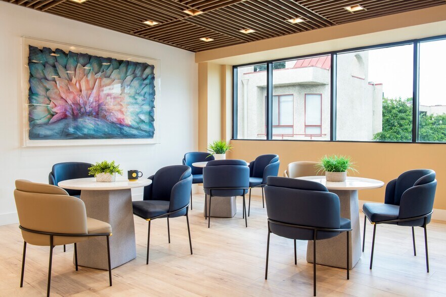 More Photos Of 21515 Vanowen St, Canoga Park Coworking Space