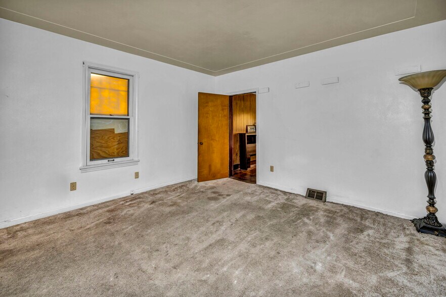 More Photos Of , Lorain Unknown For Sale